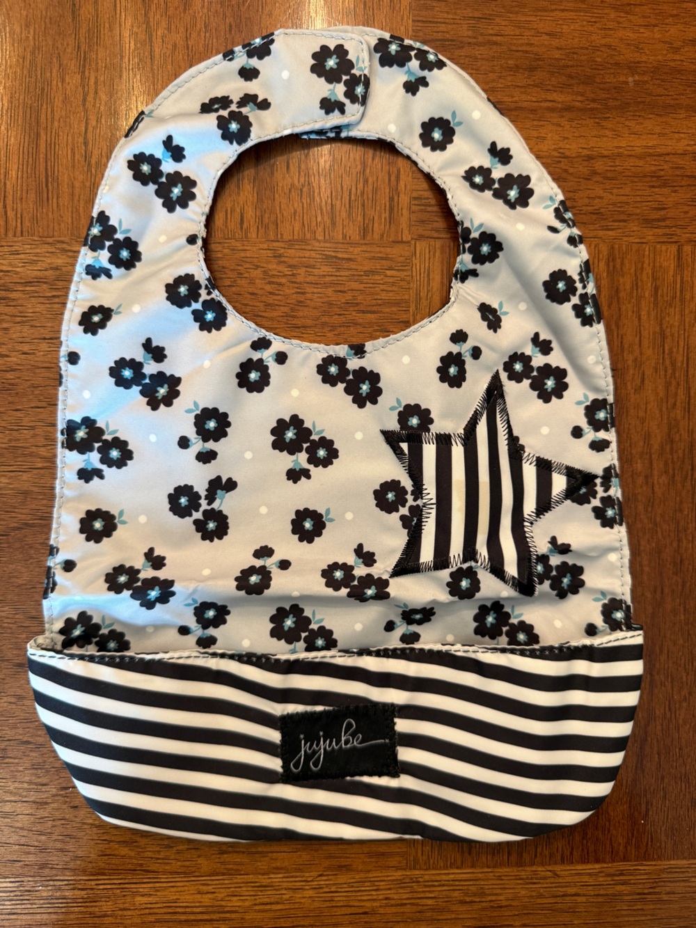 Ju-Ju-Be Black & White Floral Star Kids Bib